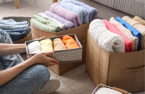 Black Minimalist Business Company Logo (500 x 500 px) (2)